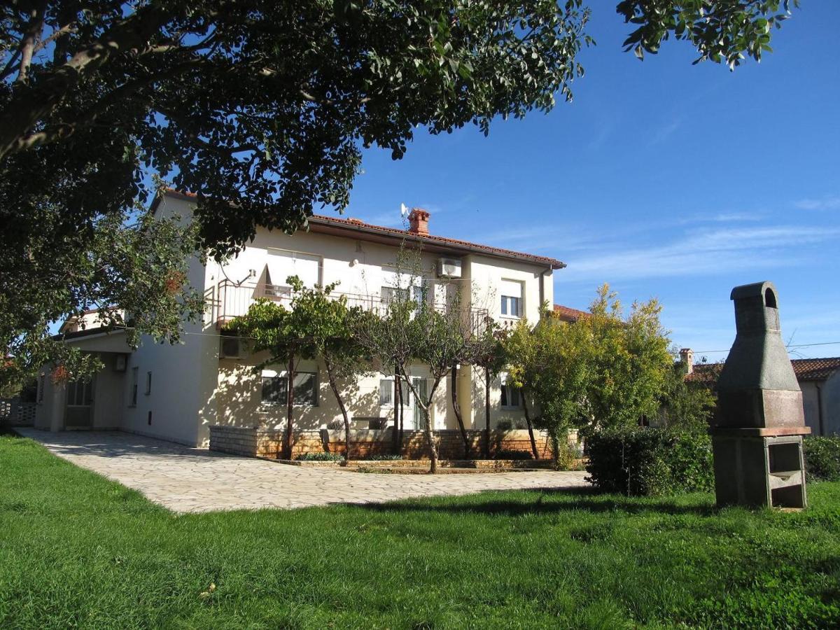 Ližnjan Apartment Valentina מראה חיצוני תמונה