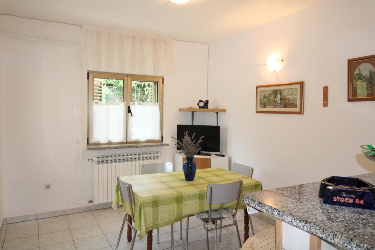 Ližnjan Apartment Valentina מראה חיצוני תמונה
