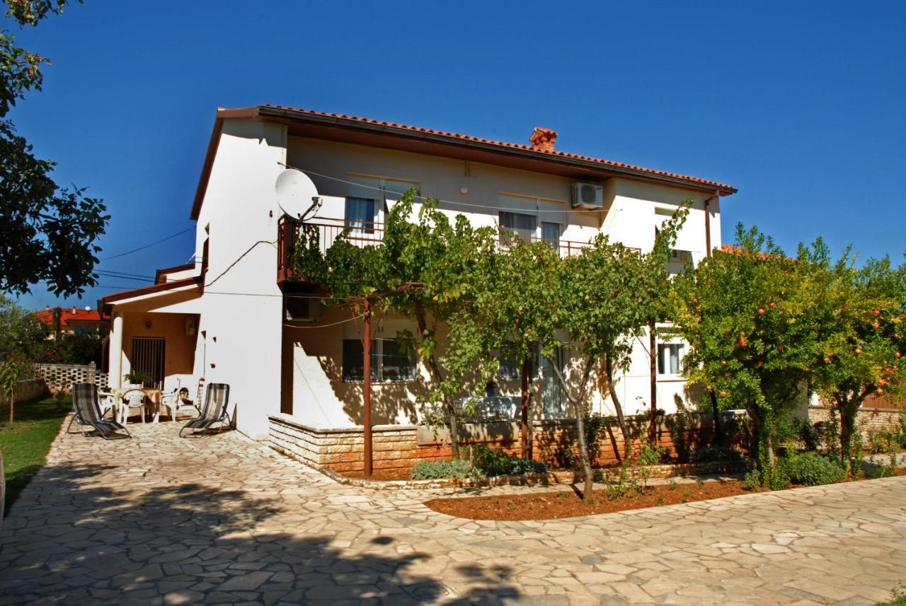 Ližnjan Apartment Valentina מראה חיצוני תמונה